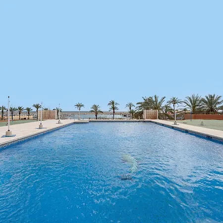 Beachfront With Terrace And Seaviews Fuengirola