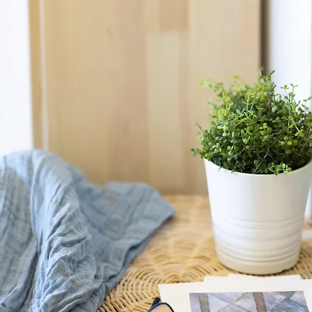 Beachfront With Terrace And Seaviews * Fuengirola